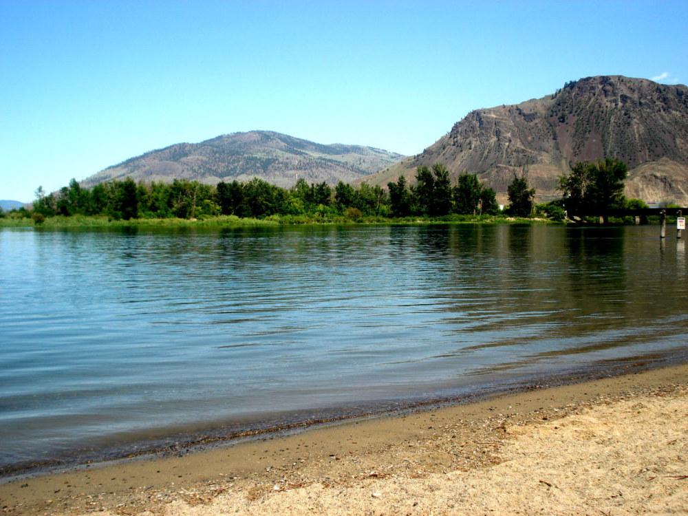Day hikes near McGill Ridge Apartments in Kamloops