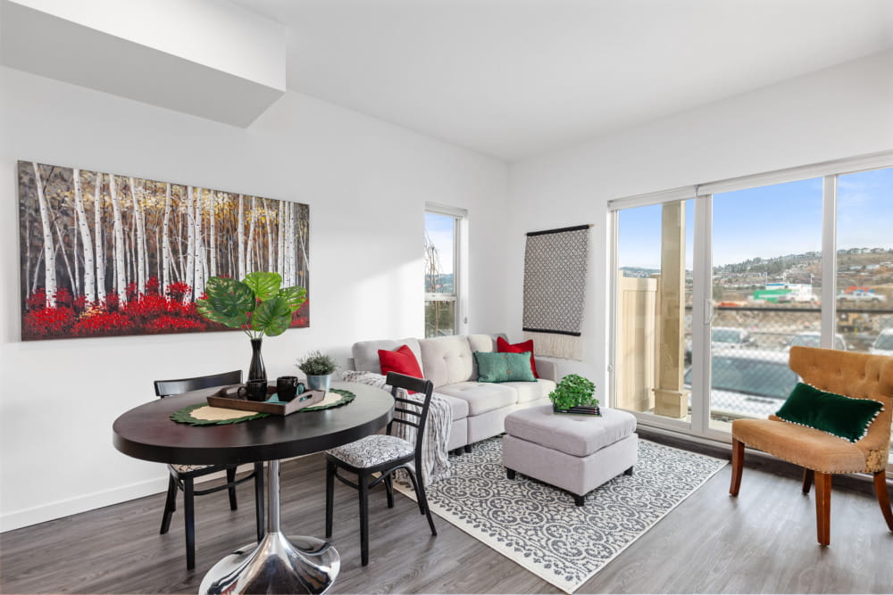 1 bedroom: living room